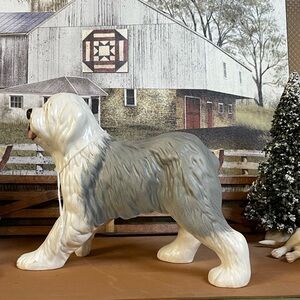 Gray and White Decorative Dog Accent Beswick-mint